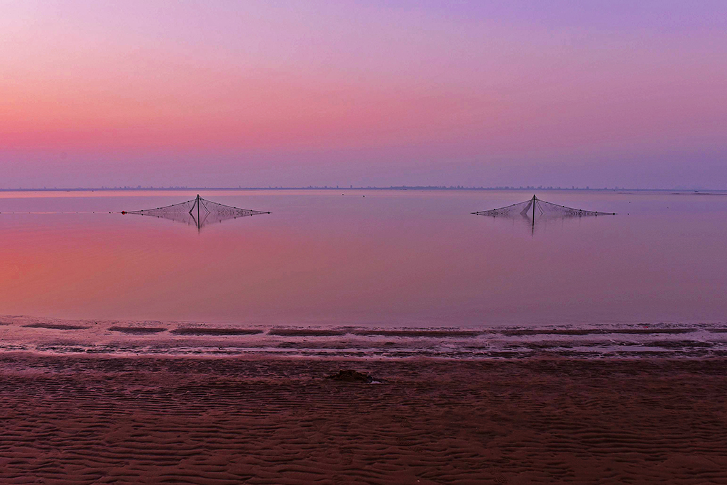 中秋节晨景 渤海湾日出